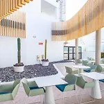 Taimar Hotel 4*