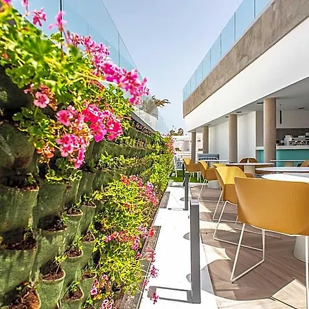 Taimar Hotel