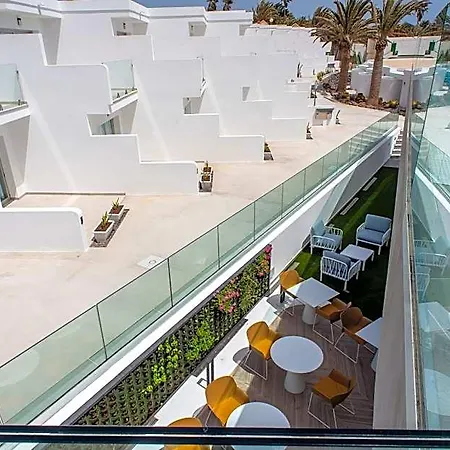 Taimar Hotel 4*