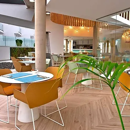 Taimar Hotel