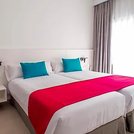 Taimar Hotel 4*