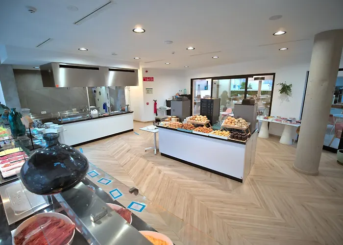 Отель Taimar 4*